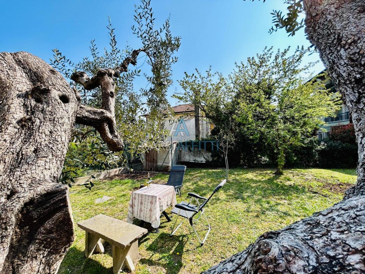 Ares Apartment - Vicino Al Lago Di Garda E Alla Stazione Treno Desenzano del Garda Ngoại thất bức ảnh
