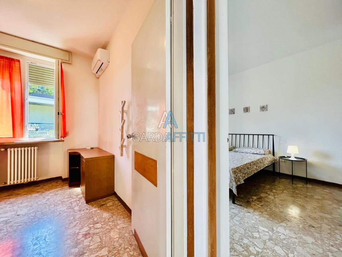 Ares Apartment - Vicino Al Lago Di Garda E Alla Stazione Treno Desenzano del Garda Ngoại thất bức ảnh