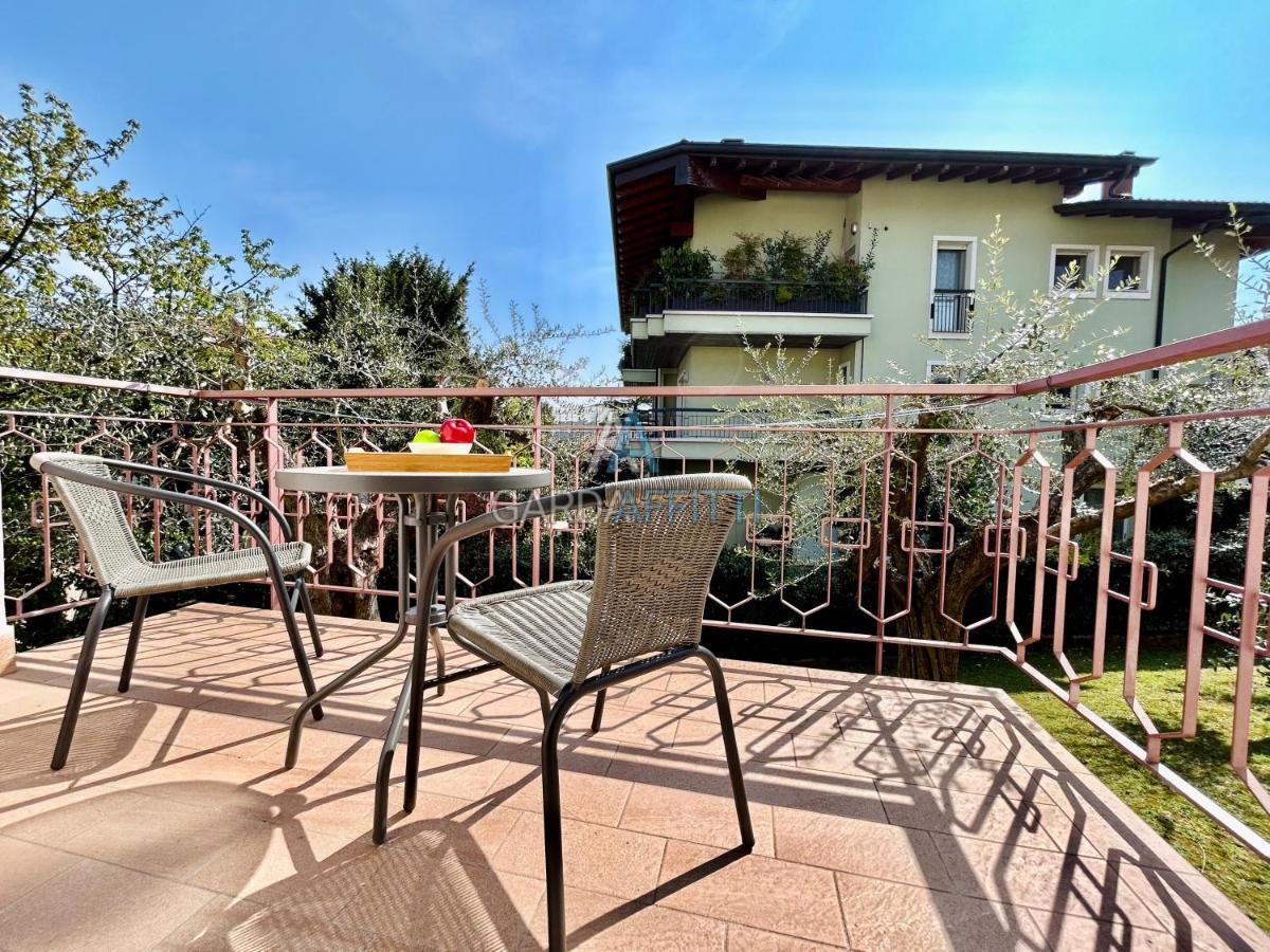 Ares Apartment - Vicino Al Lago Di Garda E Alla Stazione Treno Desenzano del Garda Ngoại thất bức ảnh