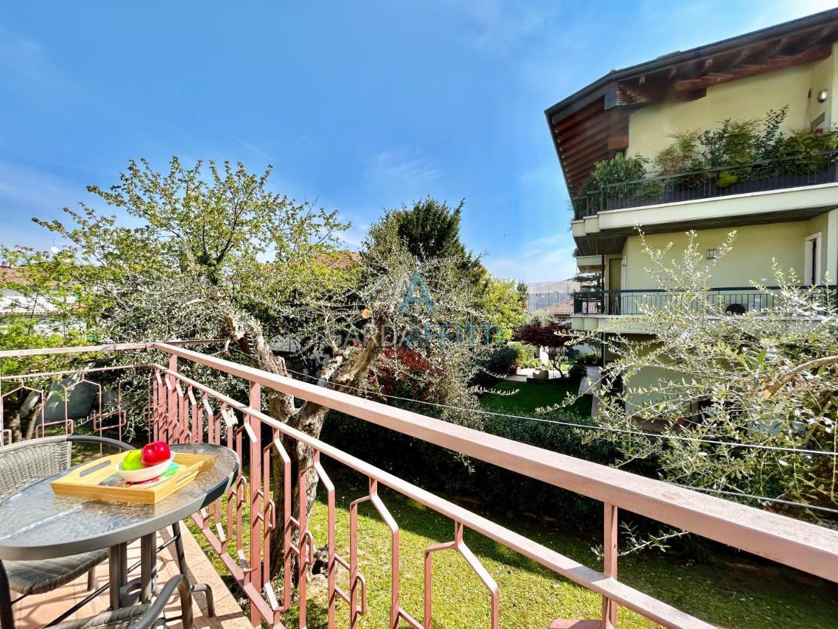 Ares Apartment - Vicino Al Lago Di Garda E Alla Stazione Treno Desenzano del Garda Ngoại thất bức ảnh